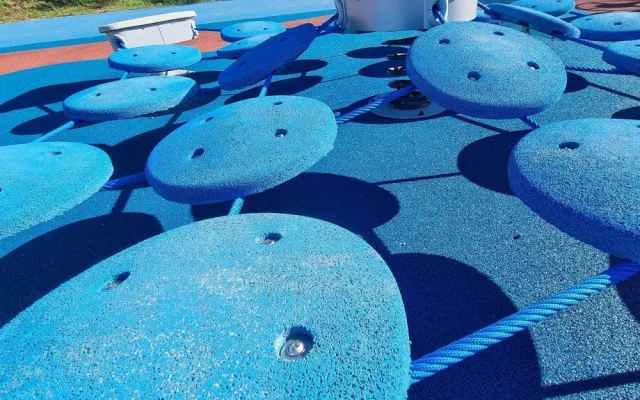 Na sídlišti vyrostl první skatepark, nahradil nevyužívaná volejbalová hřiště