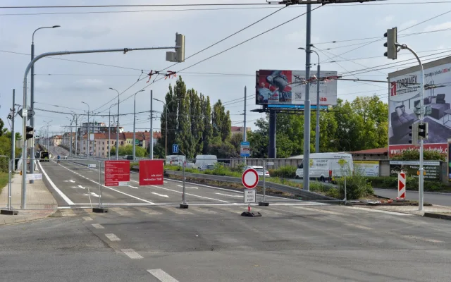 Končí ostře sledovaná oprava mostu Milénia. Doprava se na kapacitně nejvytíženější most vrátí 6. října