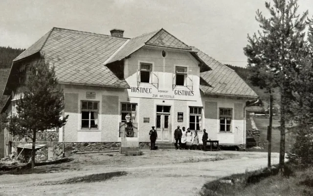 V Horrerově hostinci to všechno začalo