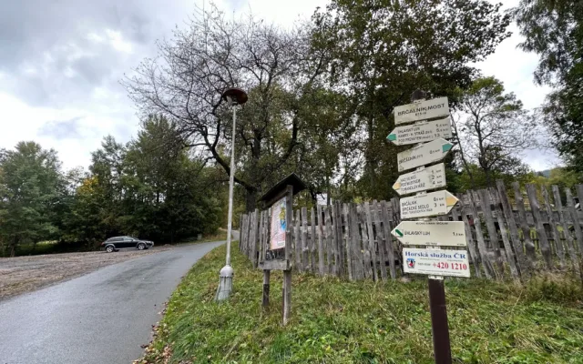 Zde můžete začít i skončit okružní vycházku údolím Brčálníku