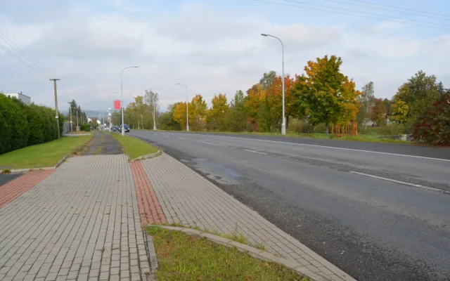 Město začíná se stavbou smíšené stezky pro pěší a cyklisty za téměř 14 milionů