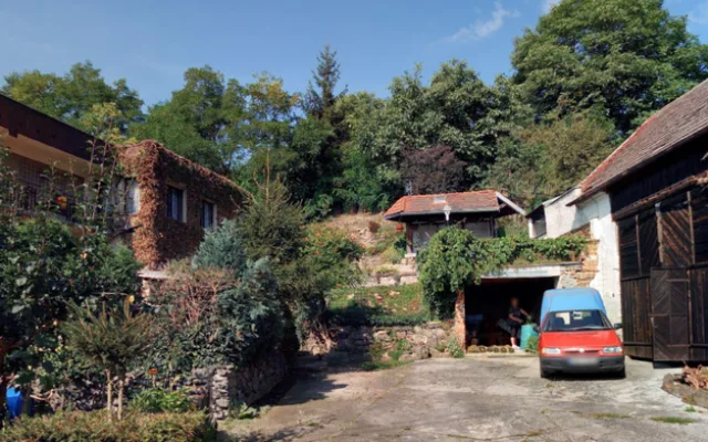 Had chtěl přezimovat uvnitř tohoto domu