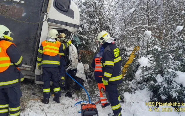 Tato nehoda se stala na dálnici D5 jen nedaleko o hodinu dříve