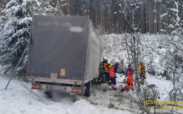 Tato nehoda se stala na dálnici D5 jen nedaleko o hodinu dříve