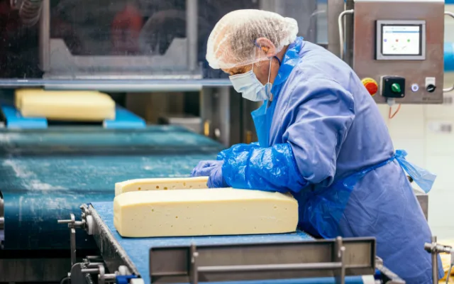 Mlékárna Klatovy slaví 100 let. Vyhrajte oblíbené produkty včetně mozzarelly Galbani