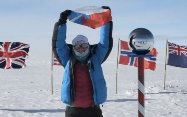 Loni zdolala zubařka z Přeštic jako teprve třetí Češka Mount Everest. Teď dobyla Jižní pól a čeká ji výstup na nejvyšší horu Antarktidy