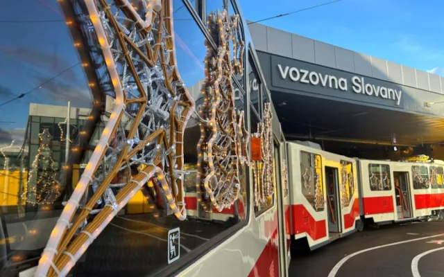 Plzeňské podniky bleskově nahradily nejnovější tramvaj jednou z nejstarších a sklidily úspěch, foto: PMDP