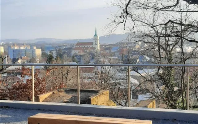 Revitalizace nejvýznamnějšího rokycanského parku pokračuje, letos vnikne nové hřiště nad Kalvárií