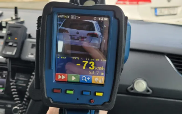 Při kontrolní akci se policisté zaměřili na rychlost a na linkové autobusy