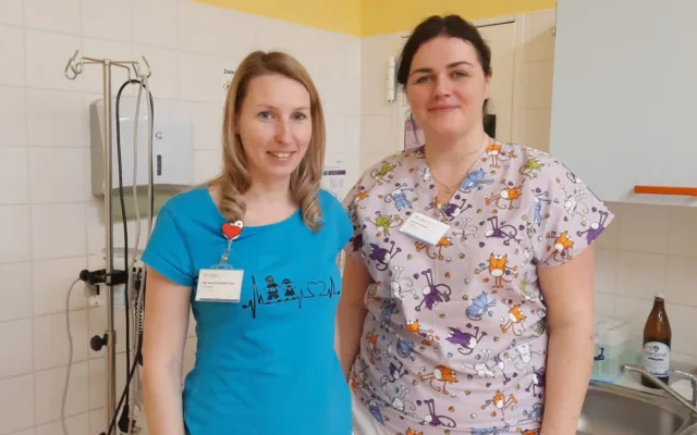 Budoucí zdravotní sestry z Německa vykonávají praxi na pediatrickém oddělení v Domažlické nemocnici