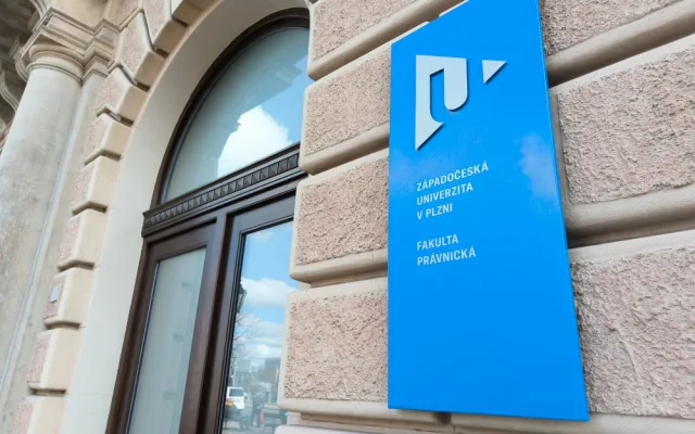 Anonym vyhrožoval střelbou na univerzitách po celé republice, policisté zasahovali například v Plzni