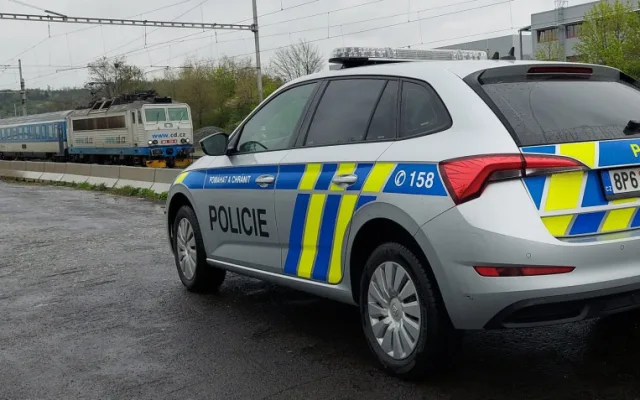Policisté vyrazili zkontrolovat nádraží, vlaky i železniční přejezdy. Padala jedna pokuta za druhou