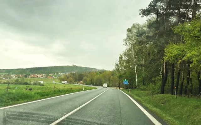 Startuje úprava extrémně nebezpečných křižovatek na silnici I/20 nad Losinou. Jde o místa častých nehod
