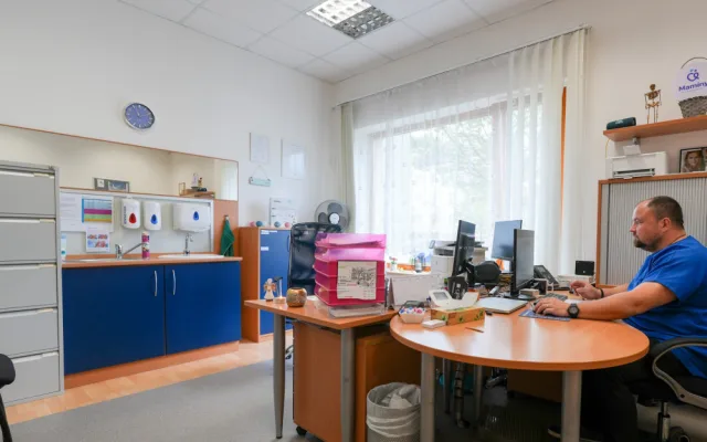 Chtěl jsem působit v oboru, kde jde výzkum dopředu, říká MUDr. Vít Martin Matějka, klinický onkolog z EUC Kliniky Plzeň