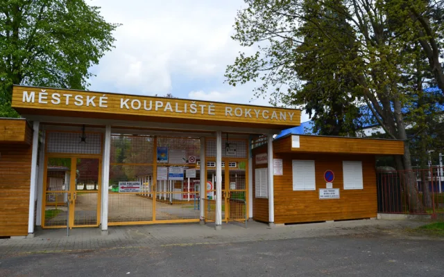 Největší koupaliště v kraji letos oslaví 90 let od svého otevření, město připravuje oslavu i výstavu dobových artefaktů