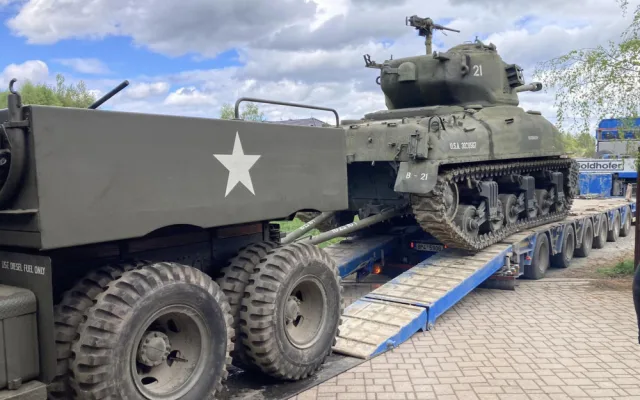 Jako jediný v Česku vlastní pojízdný americký tank Sherman, teď renovuje další pro muzeum generála Pattona