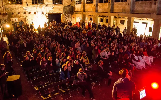 Akce bere návštěvníky na různá zajímavá místa v Plzni, foto: Lukas Fuchman