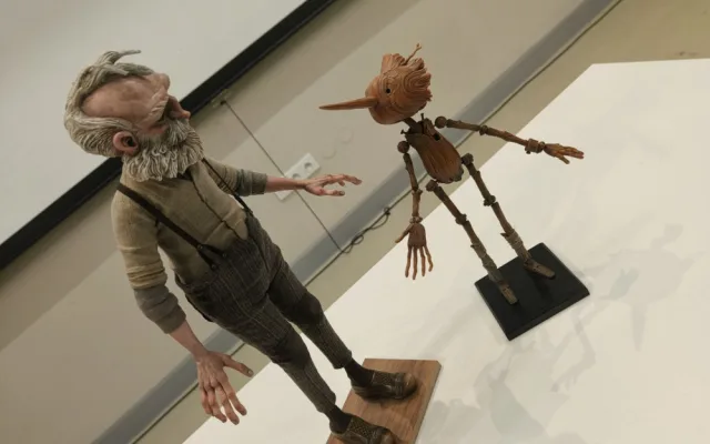 Tim Burton a Guillermo del Toro jsou odlišní tvůrci a je radost s nimi pracovat, říká loutkář Richard Pickersgill
