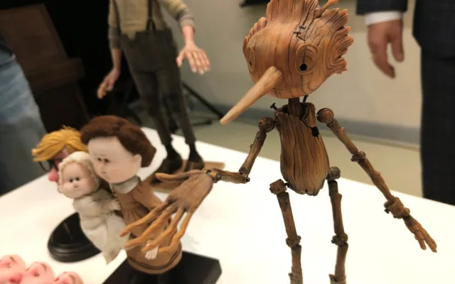 Tim Burton a Guillermo del Toro jsou odlišní tvůrci a je radost s nimi pracovat, říká loutkář Richard Pickersgill