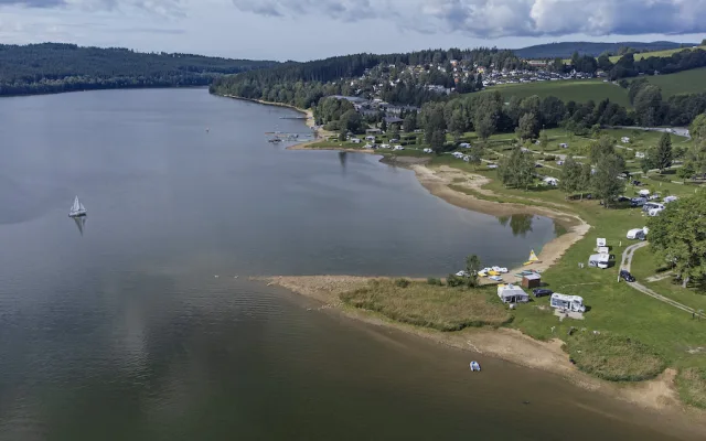 Užijte si kempování v srdci Lipna nad Vltavou