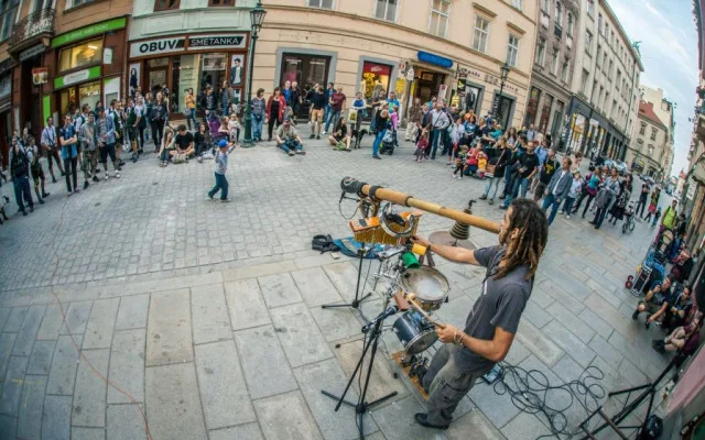 Pilsen Busking Fest 2024 odhaluje další jména a láká na netradiční program
