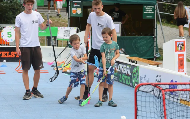 Odstartovala Sportmanie, největší sportovní akce pro veřejnost. Nabídne desítky stanovišť i autogramiády