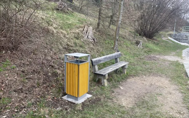 Město vyměnilo či repasovalo desítky odpadkových košů za statisíce korun