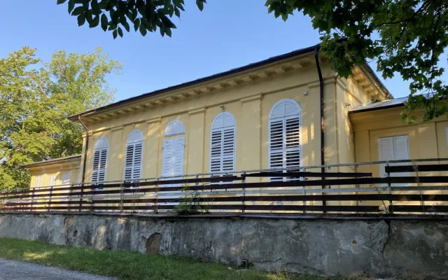 Město hodlá opravit ikonický lochotínský pavilonek, který je v havarijním stavu. Už teď se hledá jeho další využití