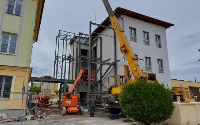Horažďovická nemocnice má nový pavilon, navazuje na historickou hlavní budovu