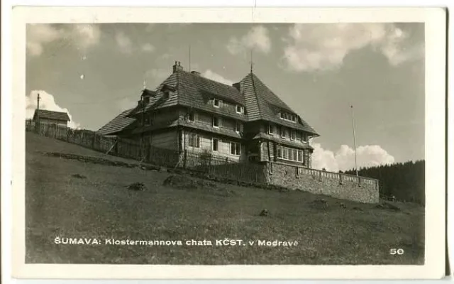 Slavná Klostermannova oslaví 100 let od svého otevření. Jde o nejznámější rekreační objekt na Šumavě