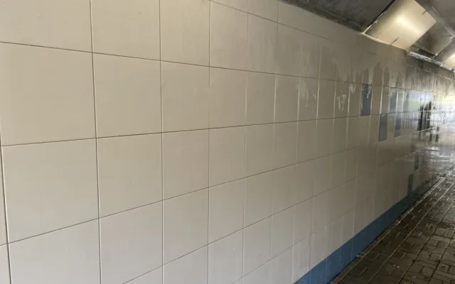 Město se snaží bojovat s vandalismem, vyčištění jednoho podchodu vyjde na desítky tisíc korun