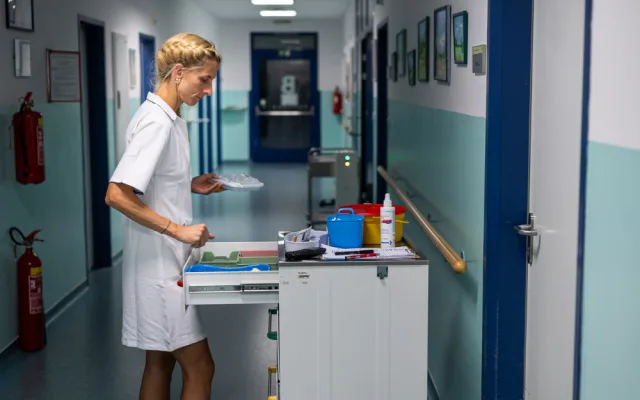 Ivana Babková při noční směně v Klatovské nemocnici