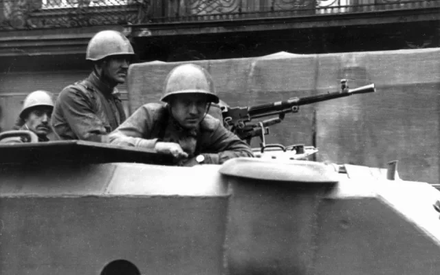Odešla legenda, zemřel slavný fotograf Jiří Plzák. Fotografoval portréty ale i okupaci naší republiky 21. srpna 1968
