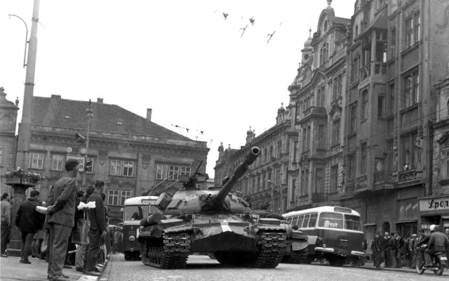 Odešla legenda, zemřel slavný fotograf Jiří Plzák. Fotografoval portréty ale i okupaci naší republiky 21. srpna 1968