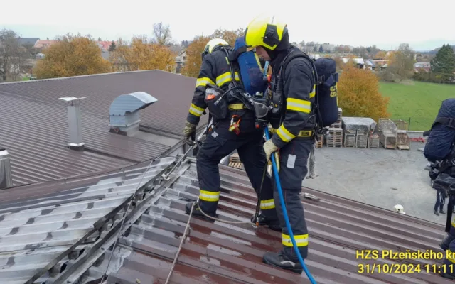Výrobní halu zdemoloval požár a exploze. Způsobená škoda jde do milionů korun