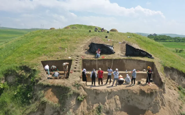 Plzeňští archeologové zkoumají dosud neprobádané oblasti na Hedvábné stezce