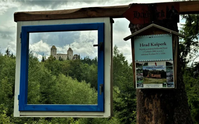 Hrad Kašperk ještě před opravou věže