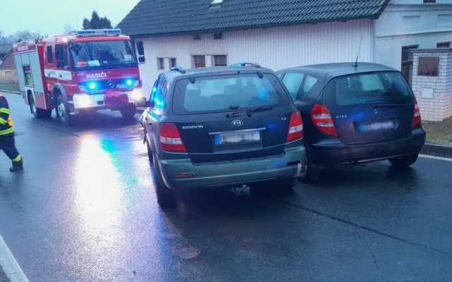 Západní Čechy zasáhla extrémní ledovka, policisté řeší větší množství nehod, problémy mají i hasiči