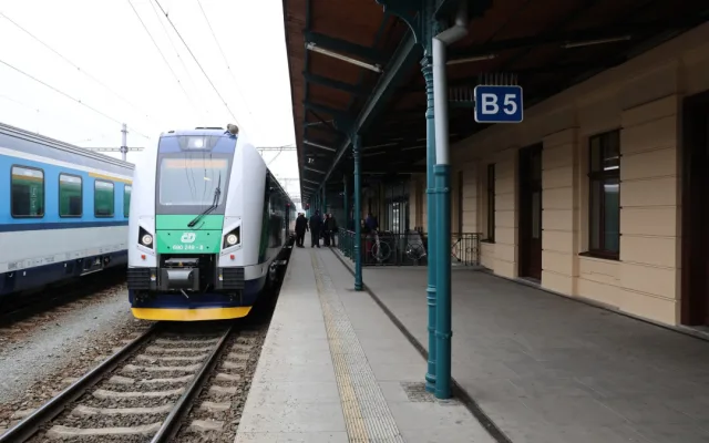 Dráhy představily nové bateriové vlaky, jezdit budou po Plzeňsku od roku 2028