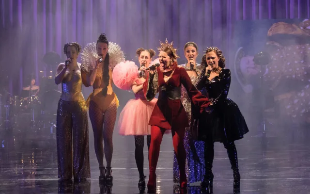 Michaela Nosková, Soňa Hanzlíčková, Kristýna Málková, Charlotte Režná, Lucie Pragerová, Eva Staškovičová