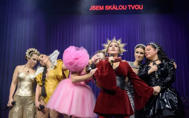 Michaela Nosková, Felicita Victoria Prokešová, Natálie Dvořáková, Vendula Příhodová, Lucie Pragerová, Leona Černá Stříbrná