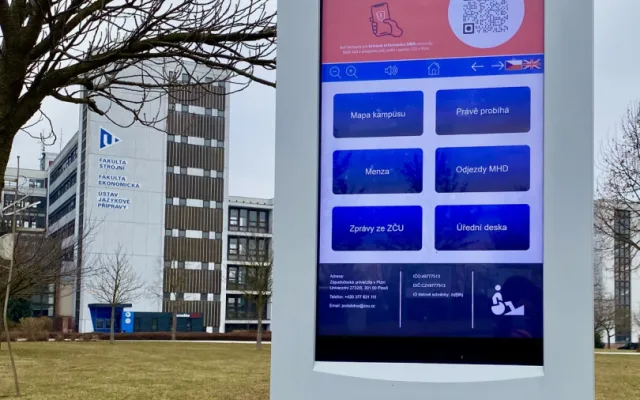 Infopanel ZČU - interní komunikace směrem ke studujícím a zaměstnaným