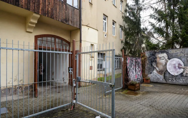 Po opravě za téměř 33 milionů vznikne v domu v centru osm nových městských bytů i komerční prostory