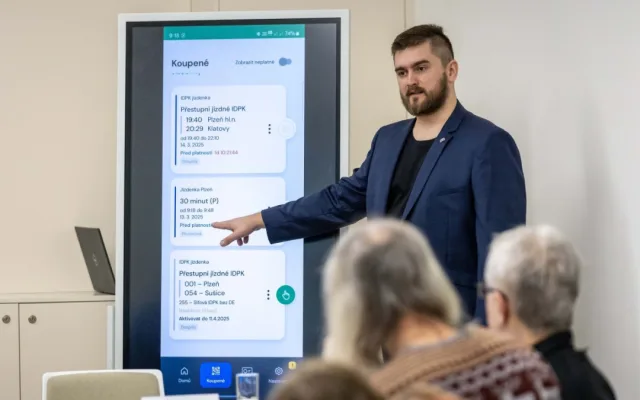 Cestování po kraji ulehčí nová aplikace, Virtuální Plzeňská karta usnadní třeba nákup jízdenek