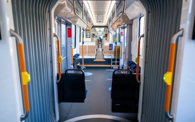 Škodováci vyrobili nejdelší tramvaj na světě, měří téměř 60 metrů. Dvanáct obřích souprav bude jezdit v SRN