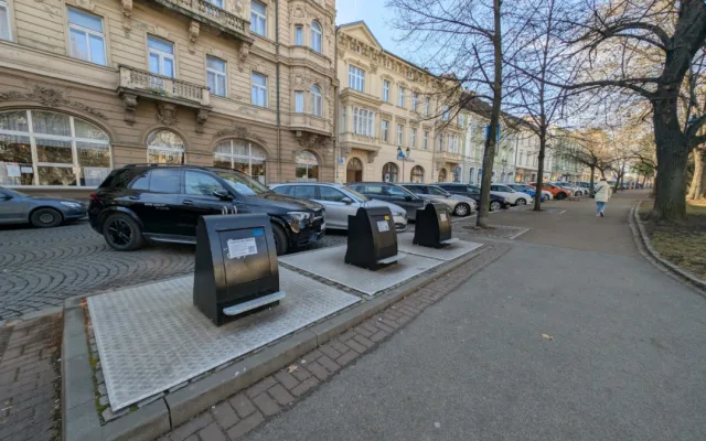 Je dobře když se v Plzni zrušily podzemní kontejnery na odpad, nebo mělo město zapracovat na jejich zachování?