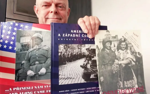 V ulicích Plzně obsazené Němci vypukly boje po příjezdu Američanů 6. května 1945