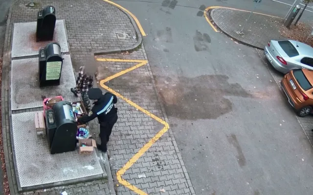 Založil skládku přímo pod dohledem kamer, policii marně sliboval, že se polepší