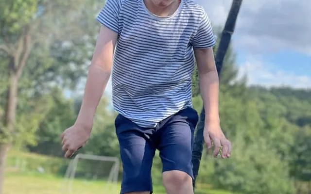 Vojtíšek zůstane navždy dítětem, jako by se zastavil čas. Rodiče to ale nevzdávají