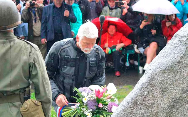 K pomníku dorazil i prezident Petr Pavel